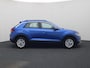Volkswagen T-Roc 1.0TSI/110PK Life · Navigatie · Parkeersensoren · LED · Garantie tot september 2027 of 100000km.