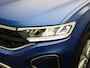 Volkswagen T-Roc 1.0TSI/110PK Life · Navigatie · Parkeersensoren · LED · Garantie tot september 2027 of 100000km.
