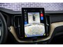 Volvo XC60 2.0 T6 Plug-in hybrid AWD Ultra Dark | Facelift | Trekhaak | 360 Camera | Panoramadak | Adaptieve Cruise Control | Dode Hoek Detectie |