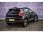Volvo XC40 2.0 B4 Plus Dark | Trekhaak | Adaptive Cruise Control | Dode hoek detectie BLIS | Harman/Kardon audio | Elektrische stoelverstelling | Stoel- en stuurverwarming | Verwarmde Voorruit |