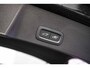 Volvo XC40 2.0 B4 Plus Dark | Trekhaak | Adaptive Cruise Control | Dode hoek detectie BLIS | Harman/Kardon audio | Elektrische stoelverstelling | Stoel- en stuurverwarming | Verwarmde Voorruit |