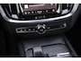 Volvo V60 2.0 B3 Essential Edition | Sport Pack | 19" Black Edition Velgen | Leder | Adaptieve Cruise Control | Stoelverwarming | Park Assist |