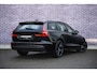 Volvo V60 2.0 B3 Essential Edition | Sport Pack | 19" Black Edition Velgen | Leder | Adaptieve Cruise Control | Stoelverwarming | Park Assist |