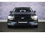 Volvo V60 2.0 B3 Essential Edition | Sport Pack | 19" Black Edition Velgen | Leder | Adaptieve Cruise Control | Stoelverwarming | Park Assist |