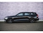 Volvo V60 2.0 B3 Essential Edition | Sport Pack | 19" Black Edition Velgen | Leder | Adaptieve Cruise Control | Stoelverwarming | Park Assist |