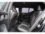 Volvo XC40 Single Motor Extended Range Plus 82 kWh | Adaptieve cruise control | Stoel- en stuurverwarming | Nubuck Interieur | Warmtepomp | 20 inch velgen | Camera |