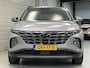 Hyundai Tucson 1.6 T-GDI PHEV Premium Sky 4WD / Trekhaak Afneembaar 1350 KG / Panoramisch Schuif/Kanteldak / Navigatie / 360 Graden Camera / Lederen Bekleding / Stoel- en Stuurverwarming / Stoelventilatie /