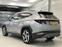 Hyundai Tucson 1.6 T-GDI PHEV Premium Sky 4WD / Trekhaak Afneembaar 1350 KG / Panoramisch Schuif/Kanteldak / Navigatie / 360 Graden Camera / Lederen Bekleding / Stoel- en Stuurverwarming / Stoelventilatie /