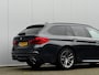 BMW 5-Serie Touring 520i M-SPORT HIGH EXECUTIVE PANORAMADAK STOELVERWARMING LEDER M PAKKET VIRTUAL AMBIANCE TREKHAAK
