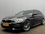 BMW 5-Serie Touring 520i M-SPORT HIGH EXECUTIVE PANORAMADAK STOELVERWARMING LEDER M PAKKET VIRTUAL AMBIANCE TREKHAAK