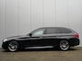 BMW 5-Serie Touring 520i M-SPORT HIGH EXECUTIVE PANORAMADAK STOELVERWARMING LEDER M PAKKET VIRTUAL AMBIANCE TREKHAAK