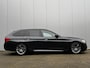 BMW 5-Serie Touring 520i M-SPORT HIGH EXECUTIVE PANORAMADAK STOELVERWARMING LEDER M PAKKET VIRTUAL AMBIANCE TREKHAAK