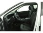 Kia EV6 Light Edition 63 kWh - Navigatie - Adaptive cruise control - Stoel/stuur verwarming - Apple Carplay/Android Auto - Climate Control - Achteruitrij camera - Fabrieksgarantie tot 04-2032