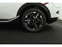 Kia EV6 Light Edition 63 kWh - Navigatie - Adaptive cruise control - Stoel/stuur verwarming - Apple Carplay/Android Auto - Climate Control - Achteruitrij camera - Fabrieksgarantie tot 04-2032