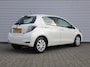 Toyota Yaris 1.5 Full Hybrid Aspiration | Automaat | Navi | Cruise | Camera | Clima | Zeer lage km stand |