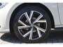 Volkswagen Polo 1.0 TSI 2x R-Line Automaat Navigatie/Virtual cockpit/Adaptive cruise control/Achteruitrijcamera/Parkeersensoren rondom/Apple carplay/Stoelverwarming/LED grill/IQ.light/Climate control/Draadloze telefoonlader/DAB/17''Lichtmetalen velgen.