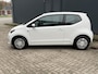 Volkswagen Up! 1.0 move up! BlueMotion / Airco / Weinig Kilometers / All-Season banden / Origineel Nederlands / NAP