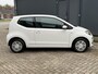 Volkswagen Up! 1.0 move up! BlueMotion / Airco / Weinig Kilometers / All-Season banden / Origineel Nederlands / NAP