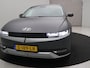Hyundai Ioniq 5 Connect+ 77.4 kWh / SoH 100% / Trekhaak Afneembaar / 1600kg Trekgewicht / Stoel en Stuurverwarming / Elektrische Verstelbare Voorstoelen / HUD / 1ste Eigenaar / NL auto / Dealer onderhouden / Fabrieksgarantie tm 22-03-2028 /