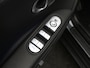 Hyundai Ioniq 5 Connect+ 77.4 kWh / SoH 100% / Trekhaak Afneembaar / 1600kg Trekgewicht / Stoel en Stuurverwarming / Elektrische Verstelbare Voorstoelen / HUD / 1ste Eigenaar / NL auto / Dealer onderhouden / Fabrieksgarantie tm 22-03-2028 /