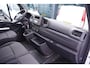 Renault Master 2.3 DCi 165 pk Bakwagen met Laadklep en Zijdeur R Airco, Cruise Control, LxBxH 420x210x232 cm, Nieuw