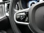 Volvo V60 2.0 T8 Recharge AWD Inscription 392pk Dealer O.H PHEV | Trekhaak Af Fabriek | Panodak | Head Up | Adaptive Cruise | 360 Camera | Bowers & Wilkins | Lederen Sporstoelen Memory & Ventilatie | Apple Carplay | Verwarmde Stoelen & Stuur | 19"L.M