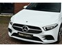 Mercedes-Benz A-klasse 180 AMG Pano Trekhaak Camera Night Metallic-wit