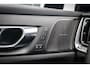 Volvo V60 2.0 T8 Plug-in hybrid AWD Ultra Perf. Ed. Dark | Performance Edition | Polestar Engineered | Head-up Display | Harman Kardon Audio | Schuif-/Kanteldak | Stoel-/Stuurverwarming | 360 Camera | Contourstoelen |