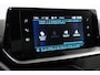 Peugeot 2008 1.2 PureTech Allure Pack Virtueel Dashboard | Carplay | Camera | Cruise | Climate | Leder/Stof | 17" Lichtmetaal | DAB | Achteruitrijcamera | Airco (automatisch) | Apple Carplay/Android Auto|telefoonintegratie premium