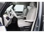 Volkswagen ID. Buzz 1st 77kWh 204 pk | IQ Light | Stuur-/stoelverwarming | Achteruitrijcamera | Navigatie | Adaptive Cruise