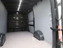 Volkswagen Crafter 2.0 TDI L3H2 Comfortline 140PK | Camera | Parkeerhulp voor + achter | Airco | Navigatie | Cruise control | Multifunctioneel stuur |
