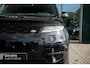 Land Rover Range Rover Sport P460e AWD Dynamic SE | Black Exterior Pack | Glazen panoramadak | Dynamisch luchtveringssysteem | Adaptieve cruisecontrol | 5 jaar garantie of 150.000 km | Apple CarPlay | Meridian™ Sound System | Roodgelakte remklauwen |
