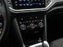 Volkswagen T-Roc 1.5 TSI 150 pk DSG Style | Trekhaak | Achteruitrijcamera | Navigatie | Adaptive Cruise