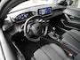 Peugeot 208 1.2 PureTech 100 GT | Keyless entry en start | Lichtmetalen velgen | Dodehoekdetectie | Navigatie | Camera voor en achter | Draadloze telefoonoplader
