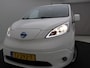 Nissan E-NV200 Evalia 40 kWh 2.Zero Edition 7p / 7 Persoons / Dubbele Schuifdeur / Navigatie / Stoel en Stuurverwarming / Achteruitrijcamera / Cruisecontrol / Lederen Stoelen / 90% SOH /