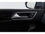 Volkswagen Touran 1.8 TSI Highline Business R-Line 7p | Trekhaak | Panoramadak | 180 PK | Dealer Ond. | CarPlay | Stoelverwarming