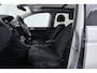 Volkswagen Touran 1.8 TSI Highline Business R-Line 7p | Trekhaak | Panoramadak | 180 PK | Dealer Ond. | CarPlay | Stoelverwarming