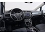 Volkswagen Touran 1.8 TSI Highline Business R-Line 7p | Trekhaak | Panoramadak | 180 PK | Dealer Ond. | CarPlay | Stoelverwarming
