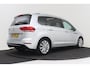 Volkswagen Touran 1.8 TSI Highline Business R-Line 7p | Trekhaak | Panoramadak | 180 PK | Dealer Ond. | CarPlay | Stoelverwarming