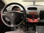 Peugeot 107 1.0-12V XR Leuke auto | AUX aansluiting | Radio CD speler | Traffic informatie