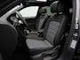 Volkswagen Tiguan 1.5 TSI 150 pk DSG ACT Highline Business R / R-Line | Panoramadak | Trekhaak | Head-up display | Achteruitrijcamera | Stoel-/achterbankverwarming | Navigatie