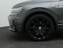 Volkswagen Tiguan 1.5 TSI 150 pk DSG ACT Highline Business R / R-Line | Panoramadak | Trekhaak | Head-up display | Achteruitrijcamera | Stoel-/achterbankverwarming | Navigatie
