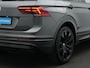 Volkswagen Tiguan 1.5 TSI 150 pk DSG ACT Highline Business R / R-Line | Panoramadak | Trekhaak | Head-up display | Achteruitrijcamera | Stoel-/achterbankverwarming | Navigatie