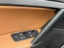 Volkswagen Golf 1.2 TSI Business Edition Connected -LEDER/ALCANTARA-5DRS.-STOELVERWARMING-CAMERA-DAB+1STE EIGENAAR!-DEALER OH!