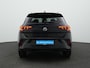 Volkswagen T-Roc 1.5 TSI 150 pk DSG R-Line | IQ Light | Parkeersensoren voor/achter | Adaptive Cruise | Carplay