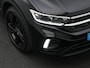 Volkswagen T-Roc 1.5 TSI 150 pk DSG R-Line | IQ Light | Parkeersensoren voor/achter | Adaptive Cruise | Carplay