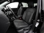 Volkswagen T-Roc 1.5 TSI 150 pk DSG R-Line | IQ Light | Parkeersensoren voor/achter | Adaptive Cruise | Carplay