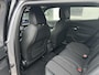 Peugeot 2008 1.2 Hybrid 145 PK GT Automaat | Navigatie | Keyless Entry | Full LED Verlichting | Parkeercamera | Adaptieve Cruise Control | Climate Control | Parkeersensoren | 17" Lichtmetalen Velgen | Hoge Zitpositie | Zwart Dak |