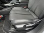 Peugeot 2008 1.2 Hybrid 145 PK GT Automaat | Navigatie | Keyless Entry | Full LED Verlichting | Parkeercamera | Adaptieve Cruise Control | Climate Control | Parkeersensoren | 17" Lichtmetalen Velgen | Hoge Zitpositie | Zwart Dak |