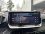 Peugeot 2008 1.2 Hybrid 145 PK GT Automaat | Navigatie | Keyless Entry | Full LED Verlichting | Parkeercamera | Adaptieve Cruise Control | Climate Control | Parkeersensoren | 17" Lichtmetalen Velgen | Hoge Zitpositie | Zwart Dak |